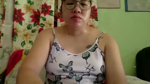 Snapshot of small_boobs59 chatting on 17, 11, 2025 Lovewella online show from 17, 11, 2025