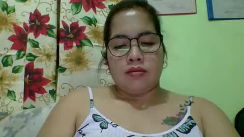 Snapshot of small_boobs59 chatting on 18, 11, 2025 Lovewella online show from 18, 11, 2025