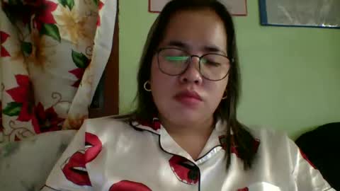 Snapshot of small_boobs59 chatting on 20, 11, 2025 Lovewella online show from 20, 11, 2025