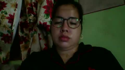 Snapshot of small_boobs59 chatting on 24, 11, 2025 Lovewella online show from 24, 11, 2025