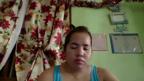 Snapshot of small_boobs59 chatting on 27, 11, 2025 Lovewella online show from 27, 11, 2025