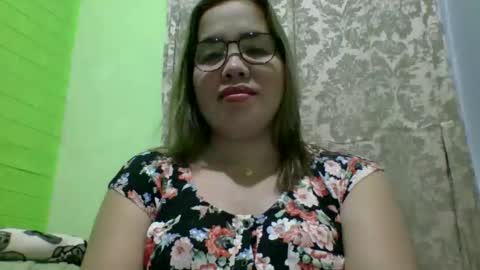 Snapshot of small_boobs59 chatting on 30, 11, 2025 Lovewella online show from 30, 11, 2025