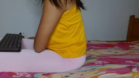 smallflorecita online show from 3, 3, 2025