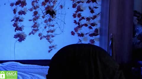 smallimpmeili online show from 23, 11, 2025