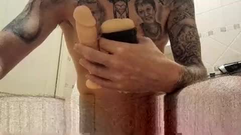 Snapshot of smallone8825 chatting on 9, 11, 2025 smallone8825 online show from 9, 11, 2025