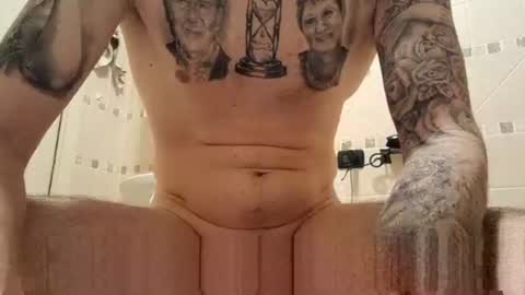 Snapshot of smallone8825 chatting on 15, 11, 2025 smallone8825 online show from 15, 11, 2025