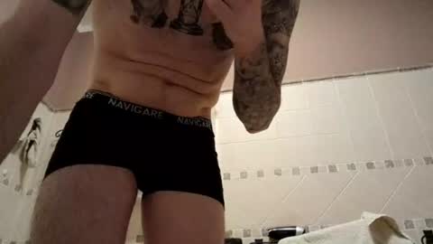 smallone8825 online show from 4, 2, 2026