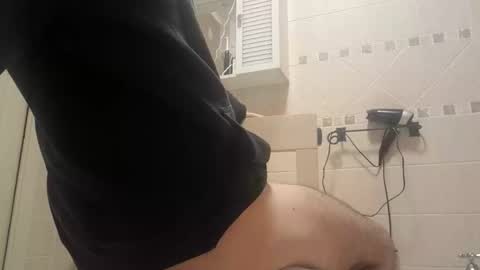 Snapshot of smallone8825 chatting on 1, 4, 2026 smallone8825 online show from 1, 4, 2026