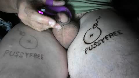 pussyfree4eva online show from 2, 6, 2026