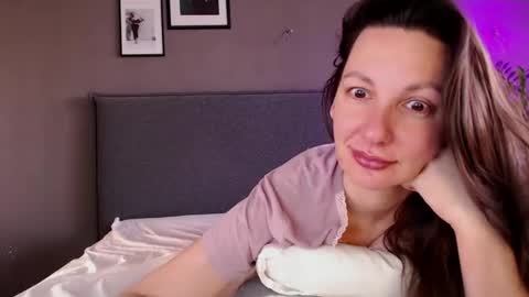 Snapshot of smalltittsbigsoul chatting on 15, 2, 2025 Anna no bbbbybybbabebyy just Anna. And dont call me mom please. online show from 15, 2, 2025