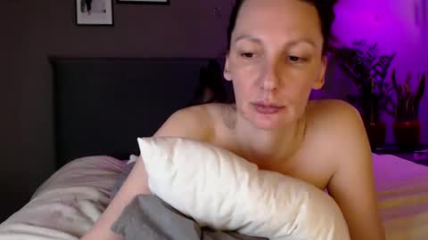 Snapshot of smalltittsbigsoul chatting on 16, 2, 2025 Anna no bbbbybybbabebyy just Anna. And dont call me mom please. online show from 16, 2, 2025