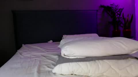 Snapshot of smalltittsbigsoul chatting on 17, 2, 2025 Anna no bbbbybybbabebyy just Anna. And dont call me mom please. online show from 17, 2, 2025