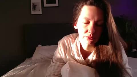 Snapshot of smalltittsbigsoul chatting on 27, 2, 2025 Anna no bbbbybybbabebyy just Anna. And dont call me mom please. online show from 27, 2, 2025