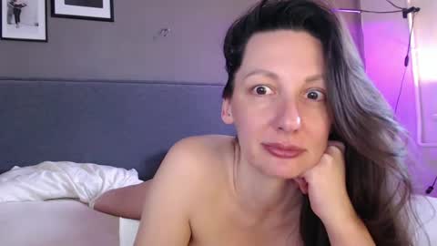 Snapshot of smalltittsbigsoul chatting on 28, 2, 2025 Anna no bbbbybybbabebyy just Anna. And dont call me mom please. online show from 28, 2, 2025