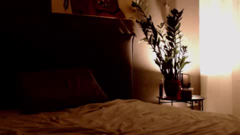 Snapshot of smalltittsbigsoul chatting on 12, 10, 2025 Anna no bbbbybybbabebyy just Anna. And dont call me mom please. online show from 12, 10, 2025