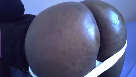 Snapshot of smart_lilly chatting on 13, 2, 2026 smart_lilly online show from 13, 2, 2026