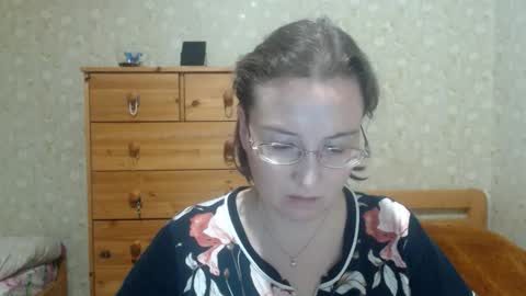 Snapshot of smart_rose chatting on 29, 10, 2025 smart_rose online show from 29, 10, 2025