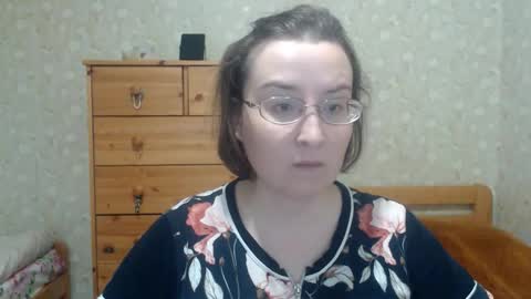 Snapshot of smart_rose chatting on 8, 11, 2025 smart_rose online show from 8, 11, 2025