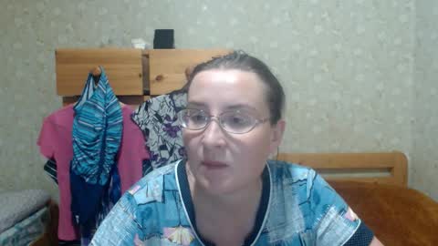 Snapshot of smart_rose chatting on 13, 12, 2025 smart_rose online show from 13, 12, 2025