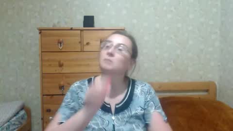 Snapshot of smart_rose chatting on 14, 12, 2025 smart_rose online show from 14, 12, 2025