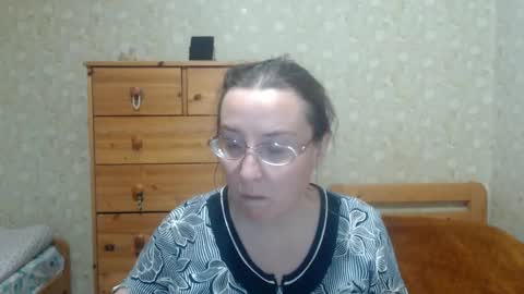 Snapshot of smart_rose chatting on 15, 12, 2025 smart_rose online show from 15, 12, 2025