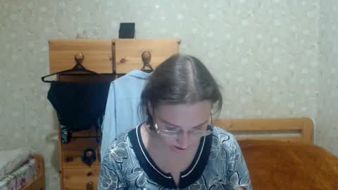 Snapshot of smart_rose chatting on 17, 12, 2025 smart_rose online show from 17, 12, 2025