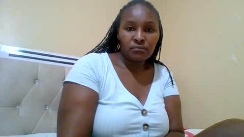 Snapshot of smartqueen1 chatting on 17, 6, 2026 Katerina online show from 17, 6, 2026