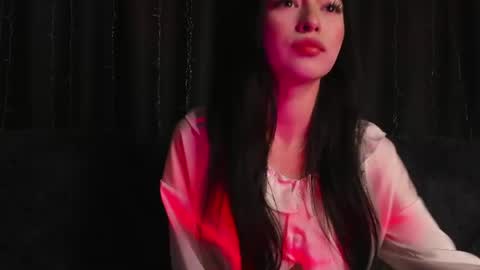 Snapshot of smilesviktoria chatting on 18, 6, 2026 Victoria online show from 18, 6, 2026