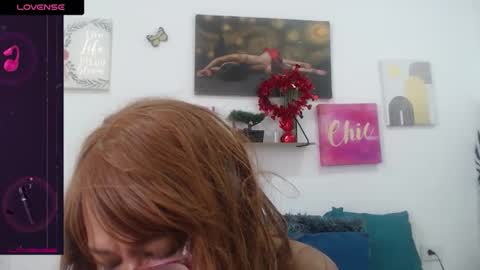 Snapshot of smilet_milf chatting on 29, 4, 2026 Smileth online show from 29, 4, 2026