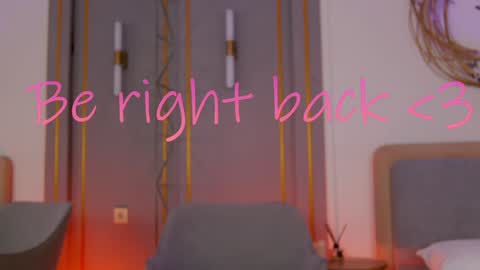 Mia online show from 4, 2, 2025