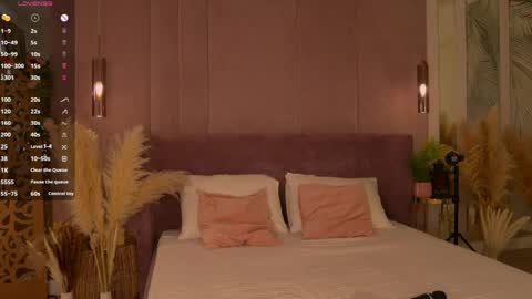 Snapshot of smiley_mia_ chatting on 20, 5, 2026 Mia online show from 20, 5, 2026