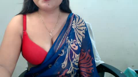 Snapshot of smiley_queen99 chatting on 14, 7, 2026 smiley online show from 14, 7, 2026