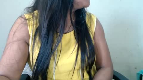 Snapshot of smiley_queen99 chatting on 17, 7, 2026 smiley online show from 17, 7, 2026