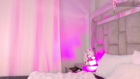      online show from 22, 11, 2025