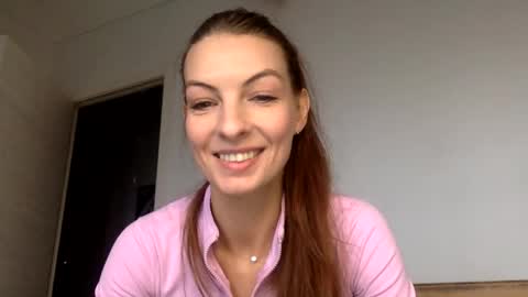 Snapshot of smiling_lexa chatting on 23, 12, 2025 smiling_lexa online show from 23, 12, 2025