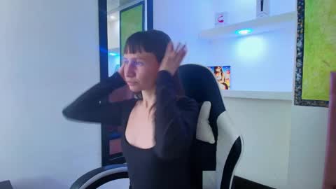 Snapshot of smith_rosse chatting on 18, 11, 2025 smith online show from 18, 11, 2025