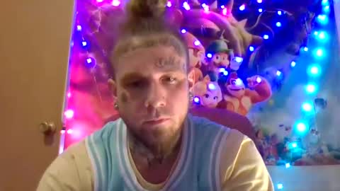 Snapshot of smokebluntafterblunt chatting on 12, 12, 2024 smoke online show from 12, 12, 2024
