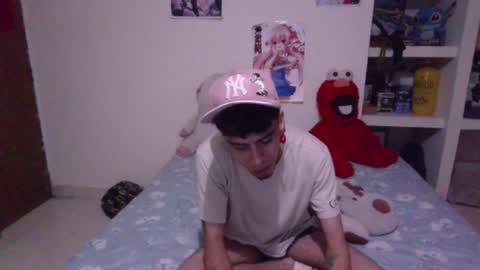 Snapshot of smoker00teddybear chatting on 28, 12, 2024 teddy online show from 28, 12, 2024