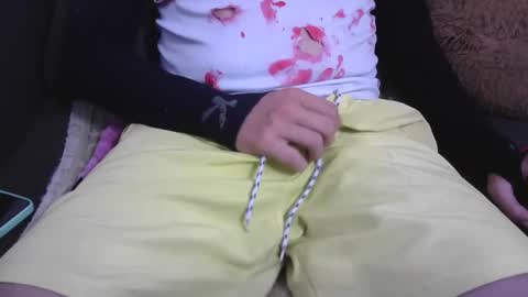 Snapshot of smoker2929 chatting on 28, 11, 2025 smoker2929 online show from 28, 11, 2025