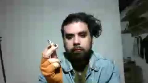 Snapshot of smokers_lounge chatting on 19, 6, 2026 smokers_lounge online show from 19, 6, 2026