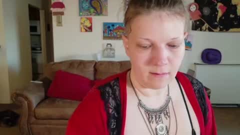 Snapshot of smokihippi chatting on 29, 6, 2026 Big Dawg online show from 29, 6, 2026