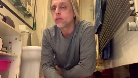 Snapshot of smokingtime chatting on 21, 12, 2025 Smokingtime online show from 21, 12, 2025