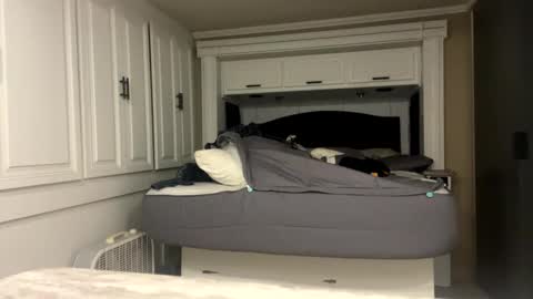 Snapshot of smooth985092 chatting on 1, 3, 2025 smoothmusclecam online show from 1, 3, 2025