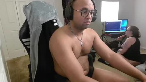 Smoothj2011 online show from 11, 2, 2025