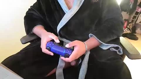 Smoothj2011 online show from 2, 2, 2026