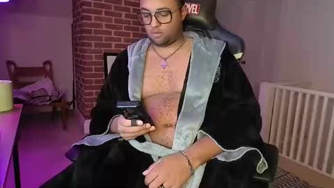 Smoothj2011 online show from 3, 4, 2026