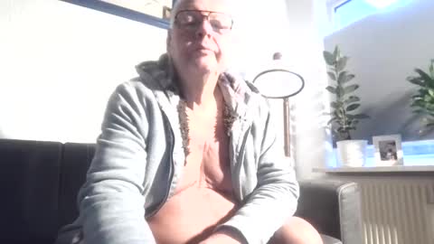 smoothy5460 online show from 2, 1, 2025