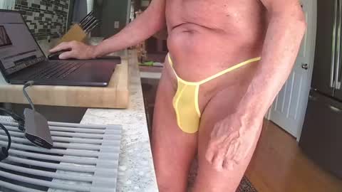 Snapshot of smthbtm53 chatting on 4, 7, 2026 smthbtm53 online show from 4, 7, 2026