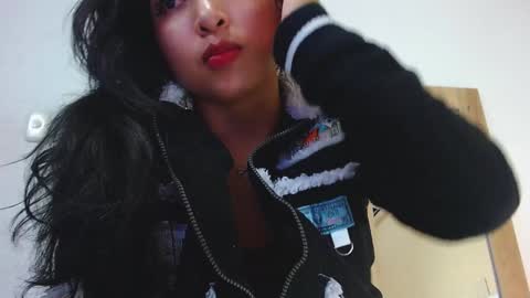 Snapshot of sneakyy_fantasy chatting on 20, 12, 2024 Hellen online show from 20, 12, 2024