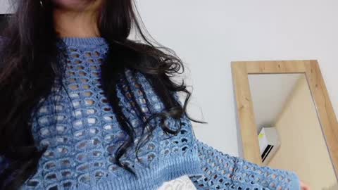 Snapshot of sneakyy_fantasy chatting on 5, 2, 2025 Hellen online show from 5, 2, 2025